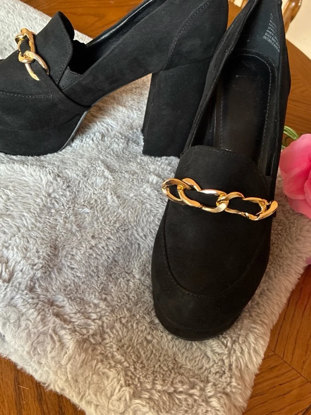 Women’s Black Chain-Accent Loafers - Slip-On Comfort